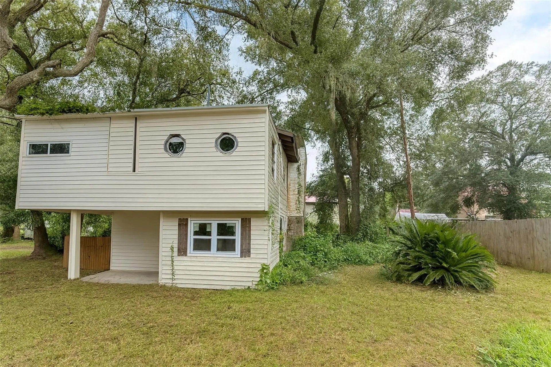 20850 SE 156th Place Umatilla FL 32784