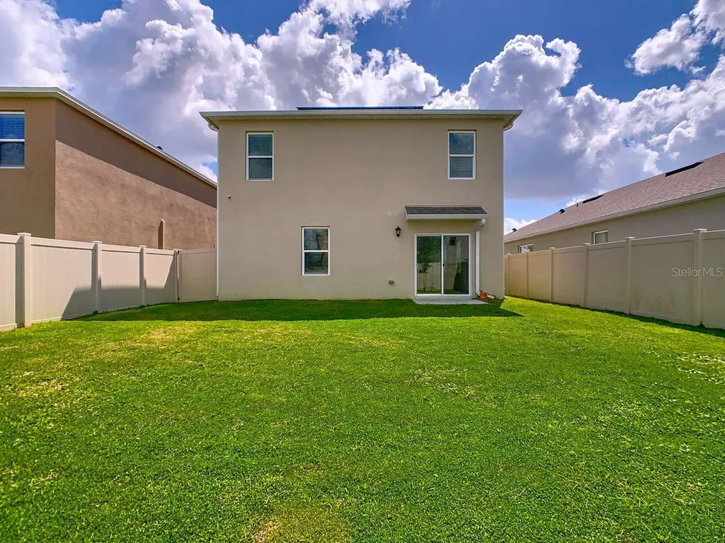 1800 Post Oak Drive Davenport FL 33837