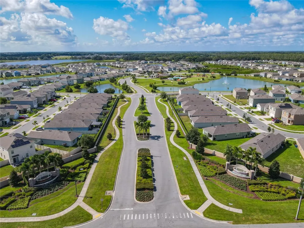 1800 Post Oak Drive Davenport FL 33837