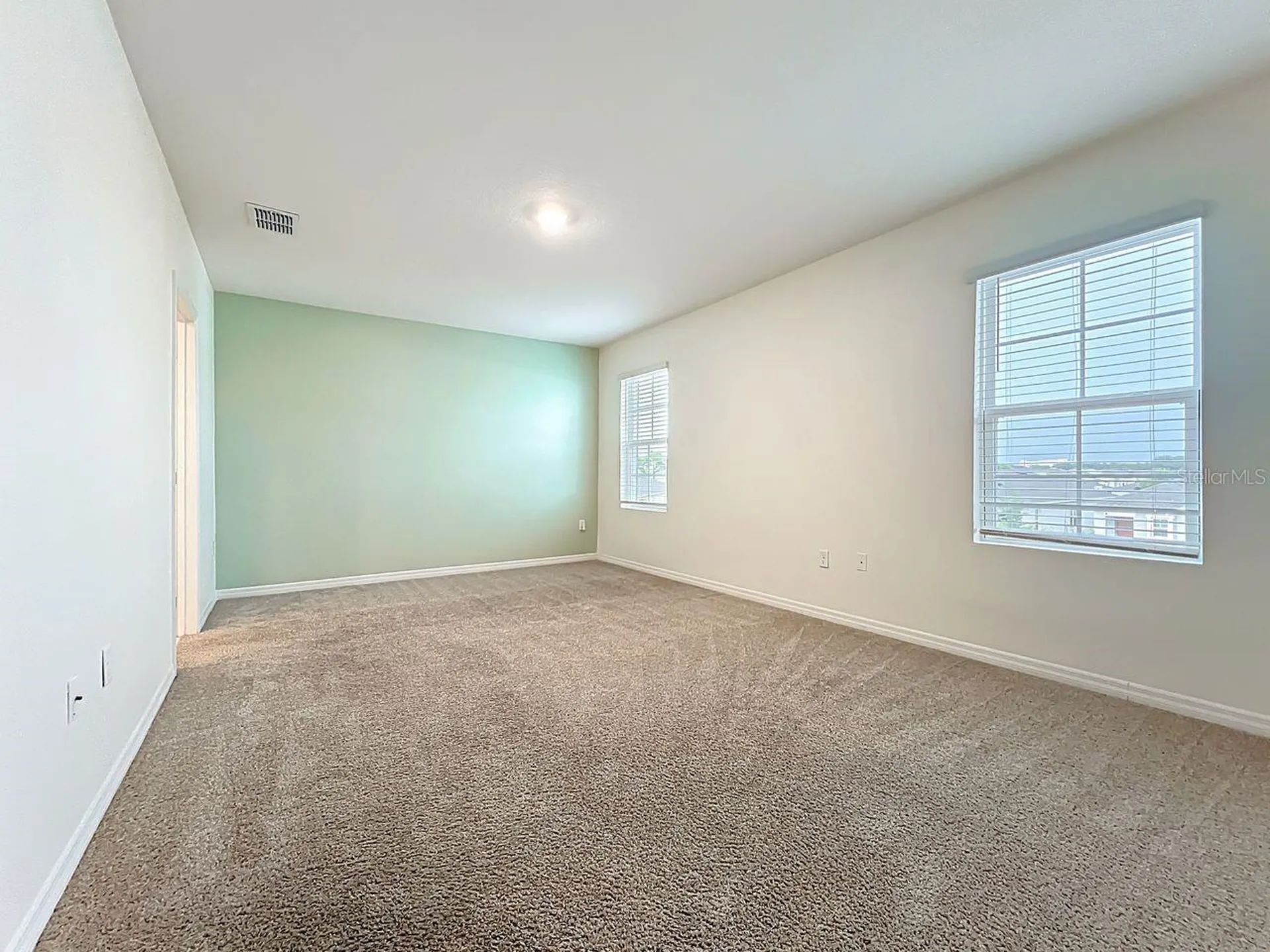 1800 Post Oak Drive Davenport FL 33837