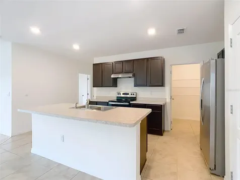 1800 Post Oak Drive Davenport FL 33837