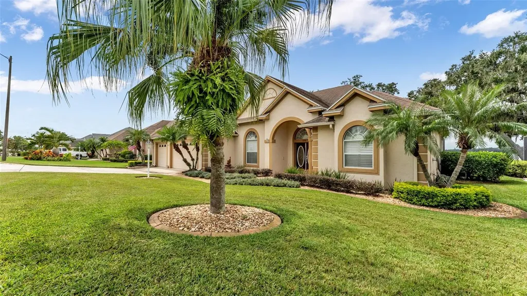 226 Ruby Lake Lane Winter Haven FL 33884