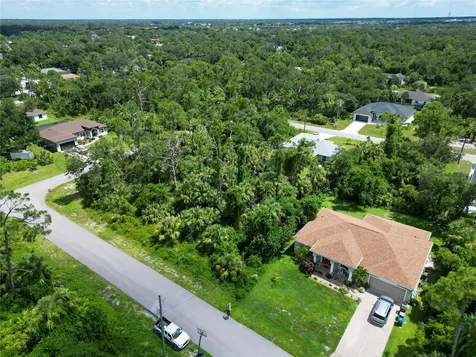 Donahue Avenue North Port FL 34288