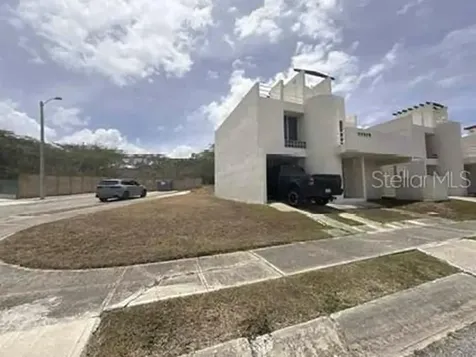 304 Camino Puerto Nuevo Lajas PR 00667