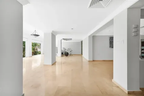 154 Calle Violeta San Juan PR 00927