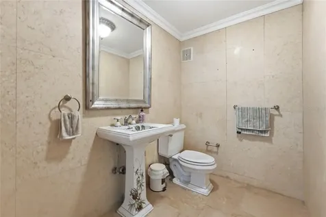 154 Calle Violeta San Juan PR 00927