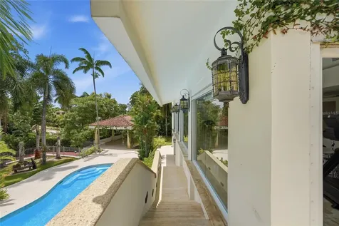 154 Calle Violeta San Juan PR 00927