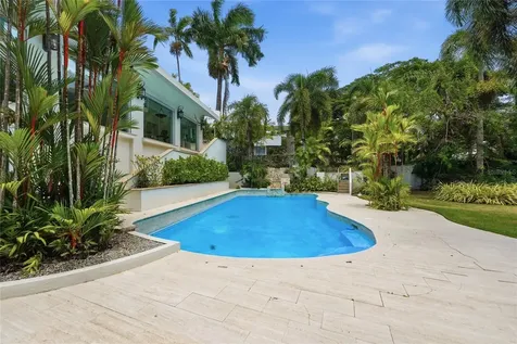 154 Calle Violeta San Juan PR 00927