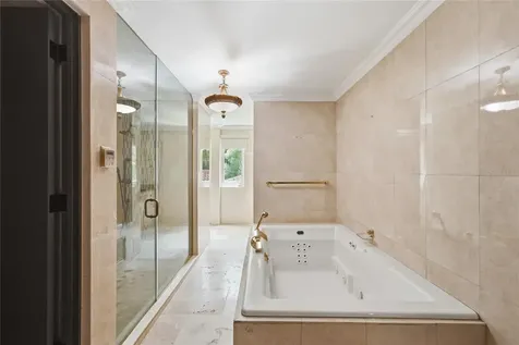 154 Calle Violeta San Juan PR 00927