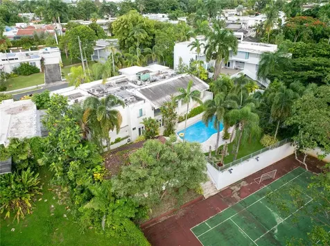 154 Calle Violeta San Juan PR 00927