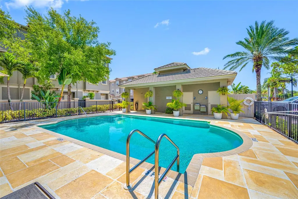 7125 102nd Lane Seminole FL 33772