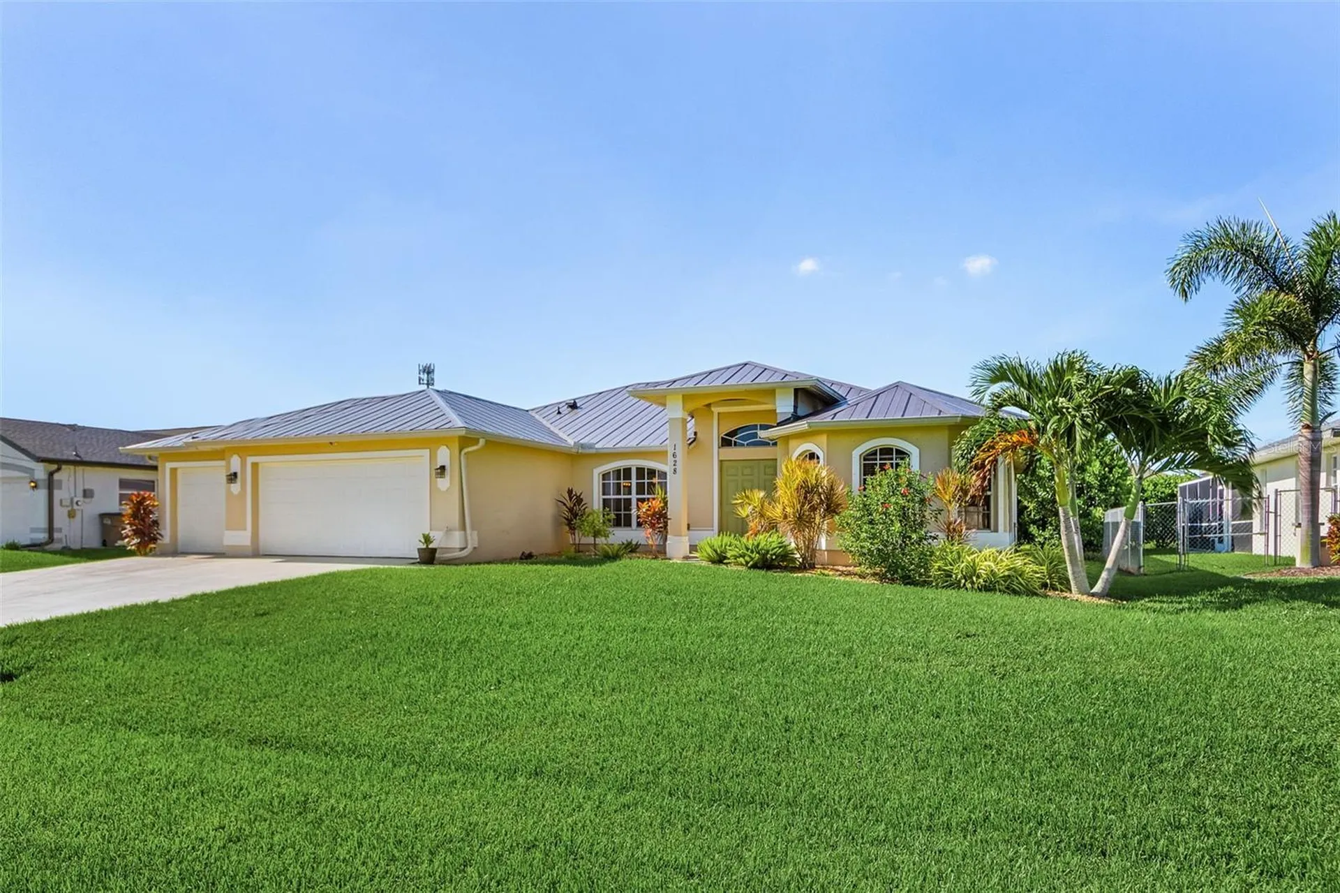 1628 SW 44th Terrace Cape Coral FL 33914