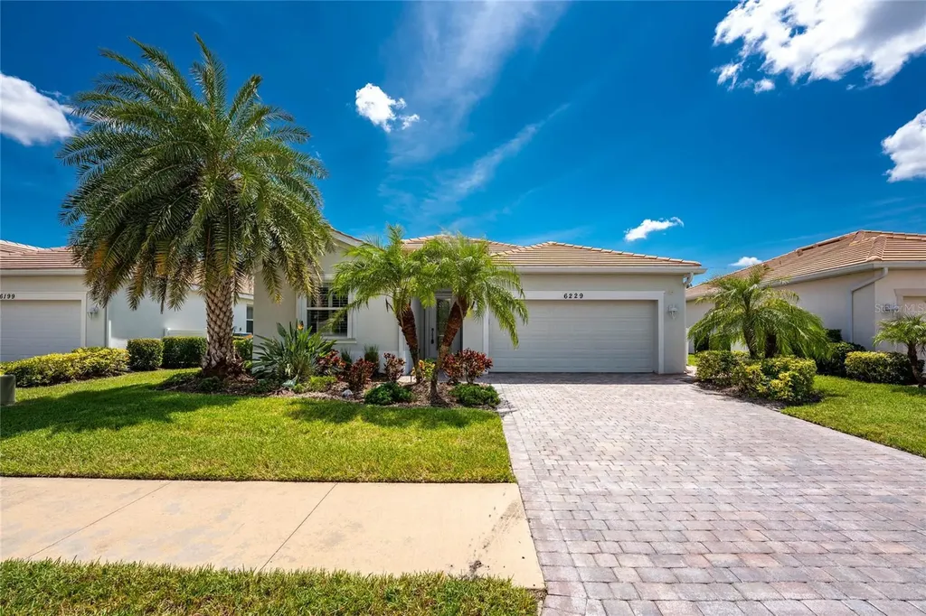 6229 Grand Cypress Boulevard North Port FL 34287