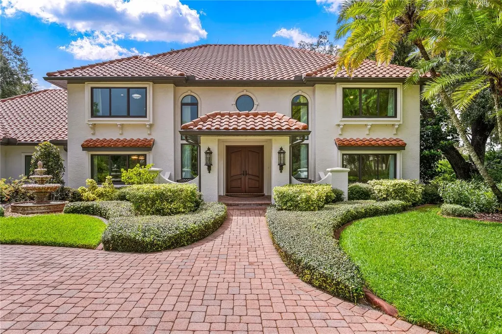 16406 Zurraquin De Avila Tampa FL 33613