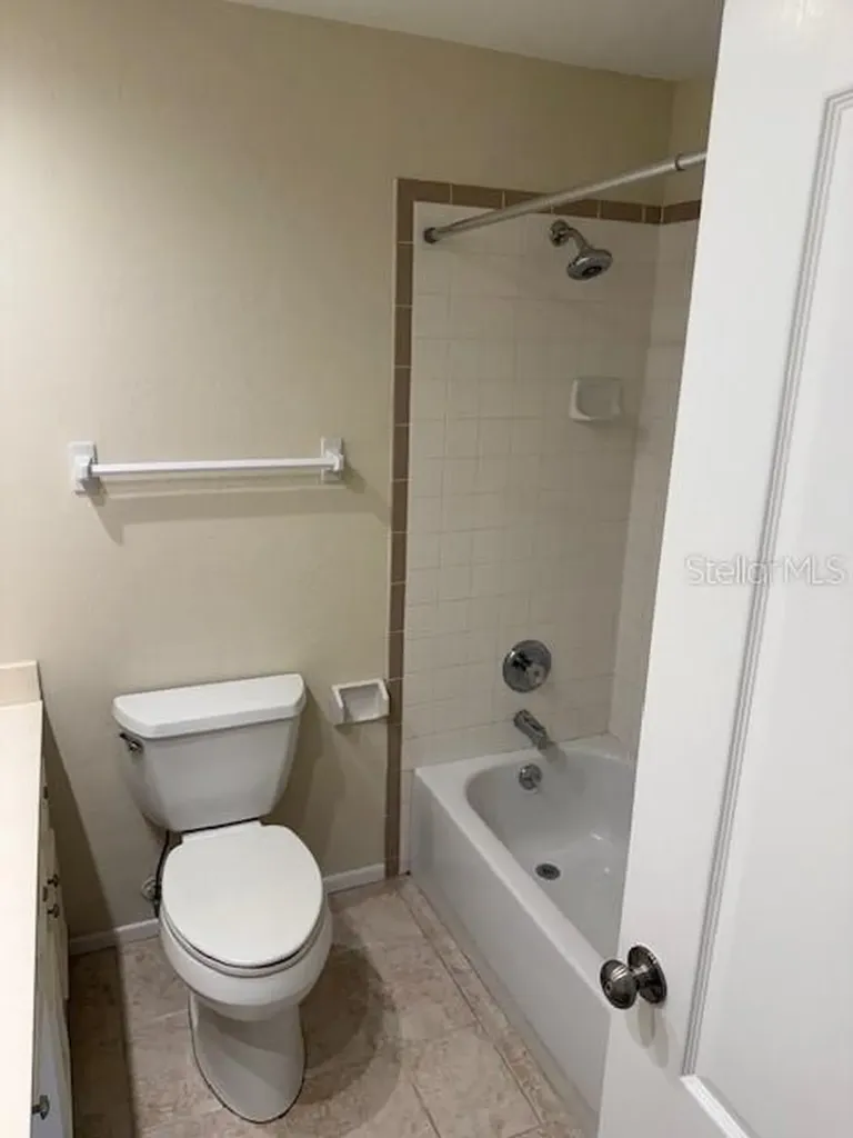 1207 N Amelia Avenue Deland FL 32724