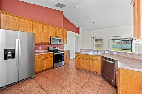 1019 Chamberlin Trail St Cloud FL 34772