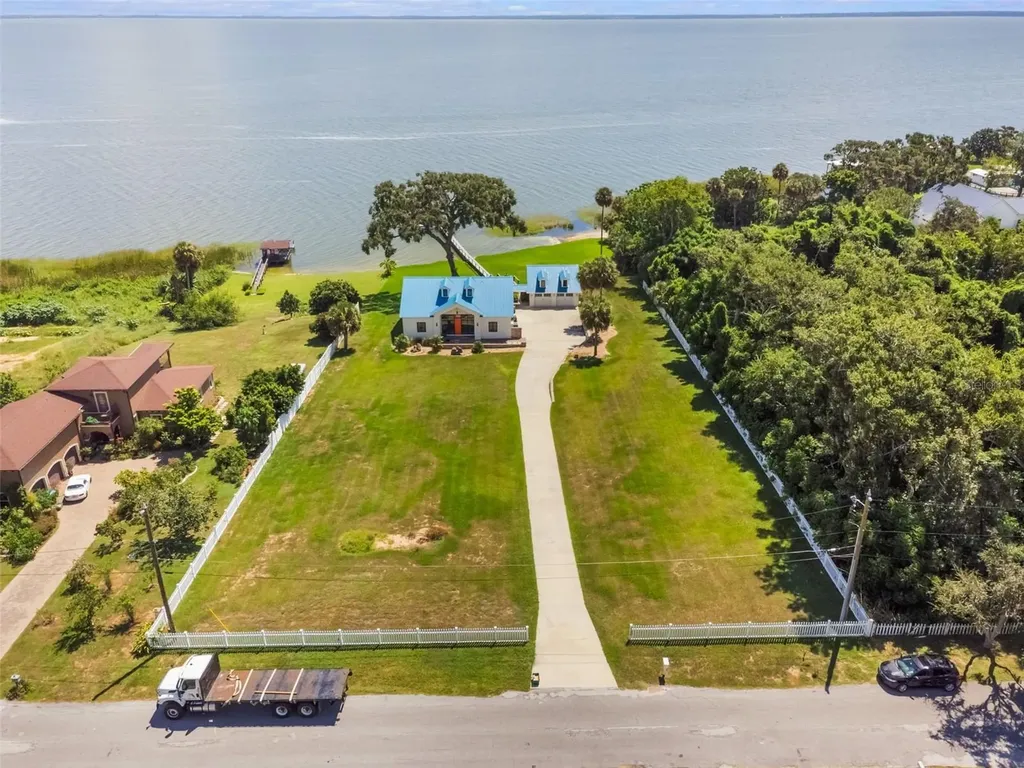 17640 Broad Street Montverde FL 34756