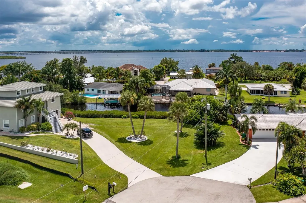 181 Purdy Drive Punta Gorda FL 33980