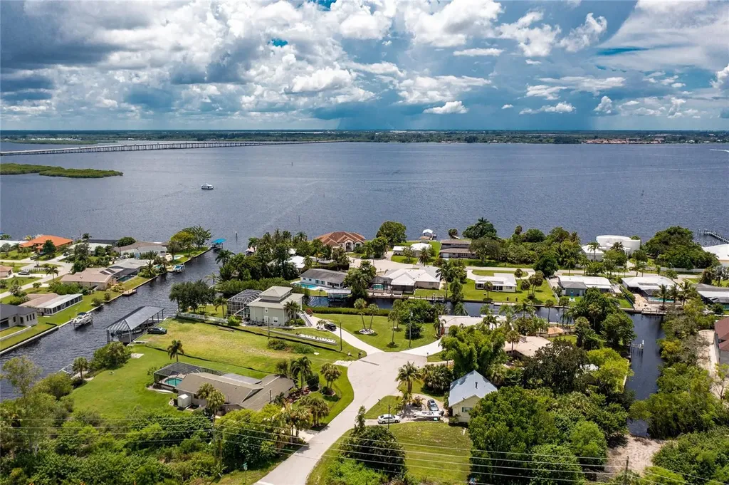 181 Purdy Drive Punta Gorda FL 33980
