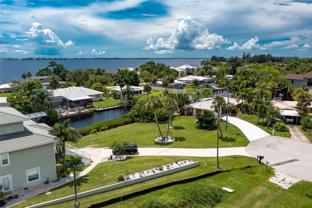 181 Purdy Drive Punta Gorda FL 33980