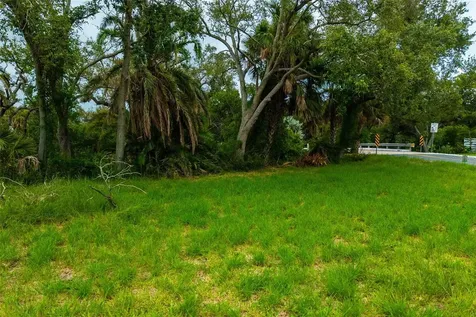 Oak Street Nokomis FL 34275