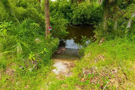 Oak Street Nokomis FL 34275