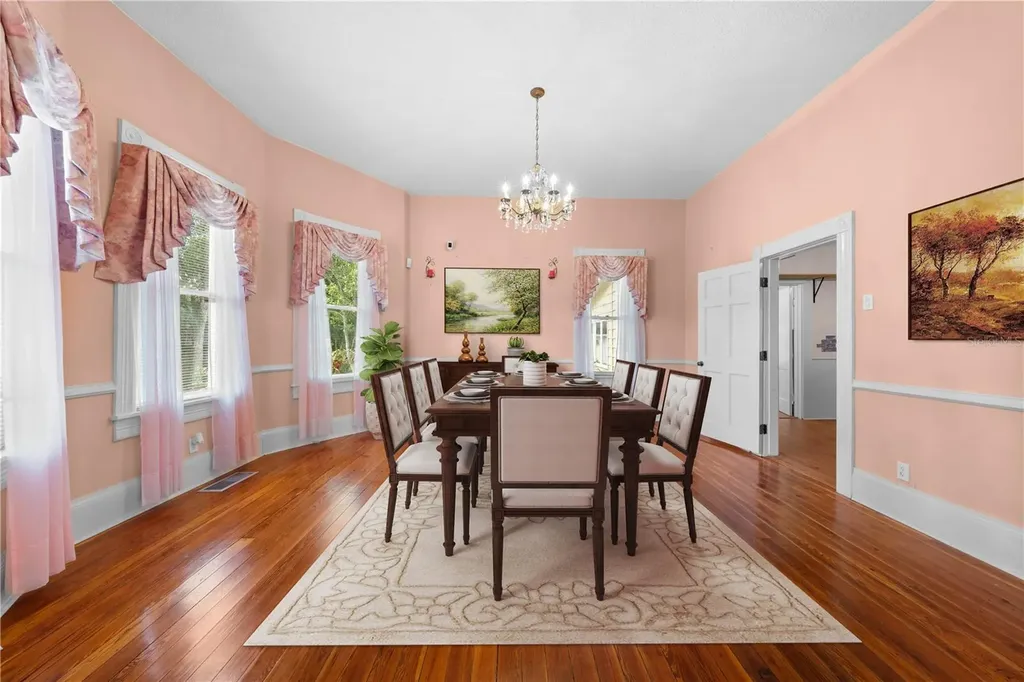 212 S Clyde Avenue Kissimmee FL 34741