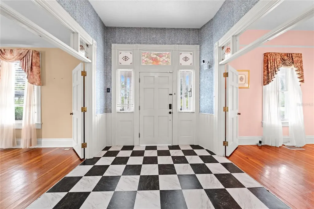 212 S Clyde Avenue Kissimmee FL 34741