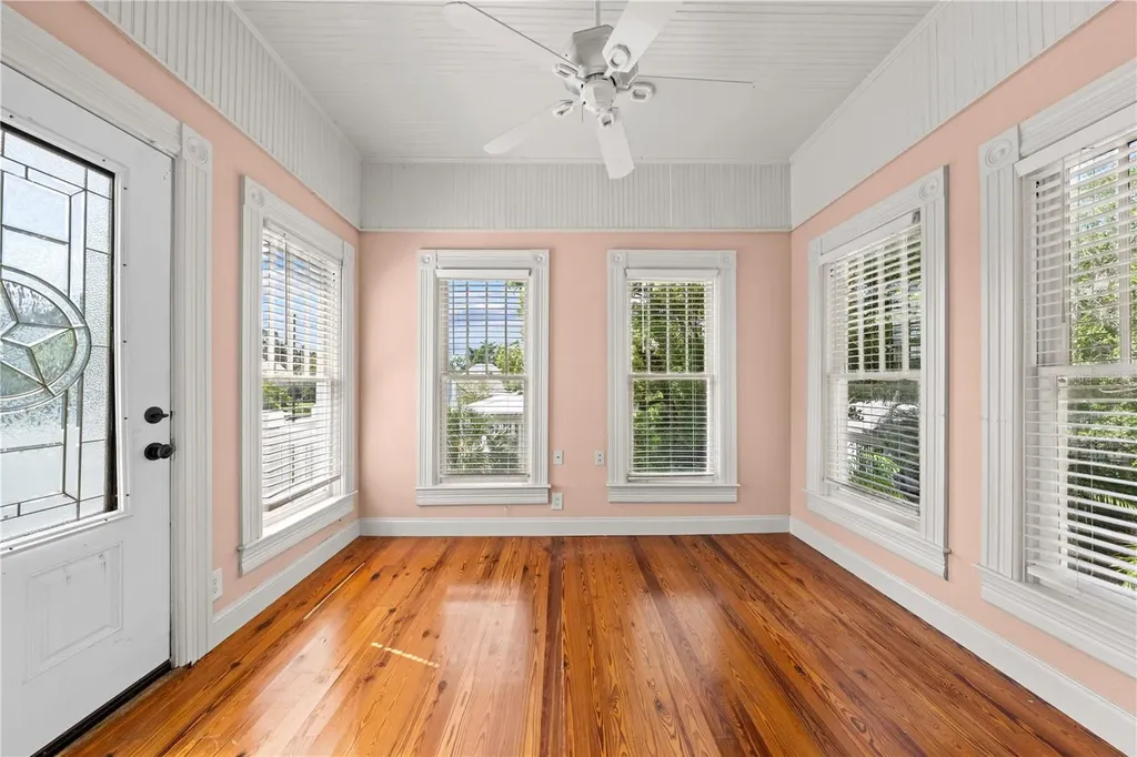 212 S Clyde Avenue Kissimmee FL 34741