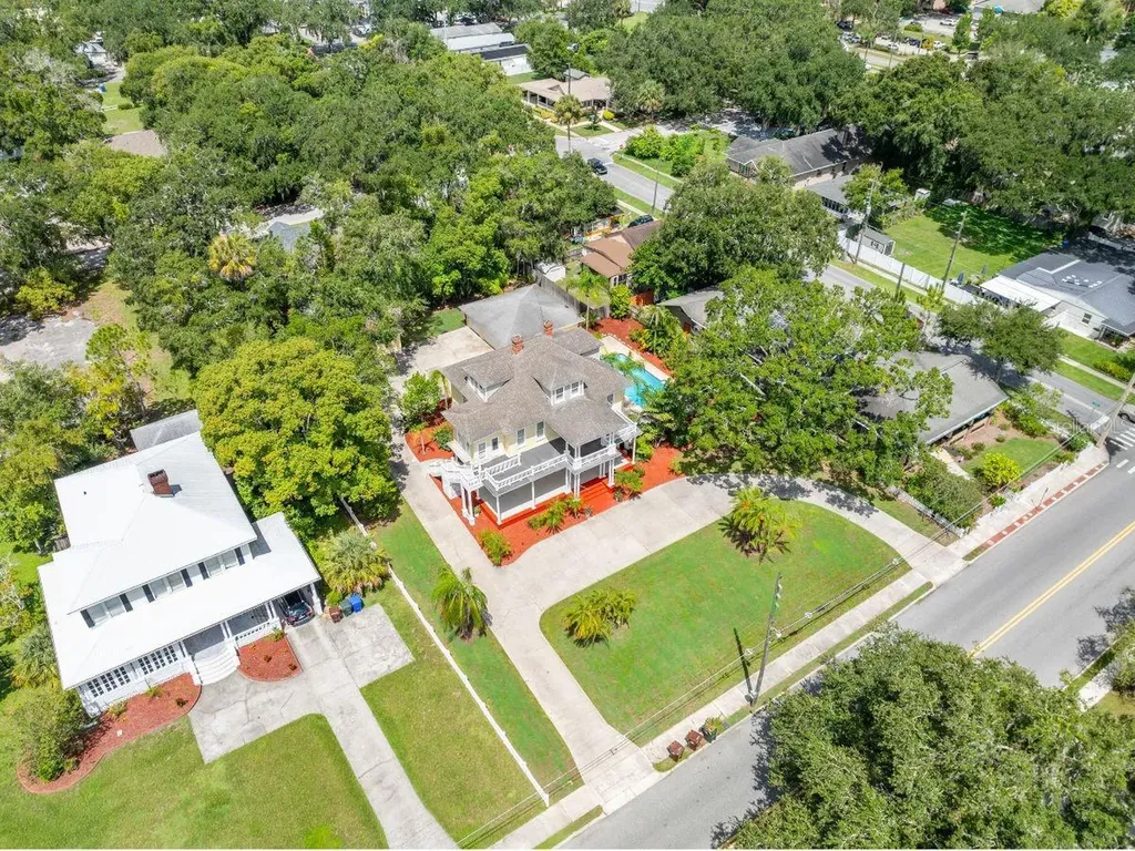 212 S Clyde Avenue Kissimmee FL 34741