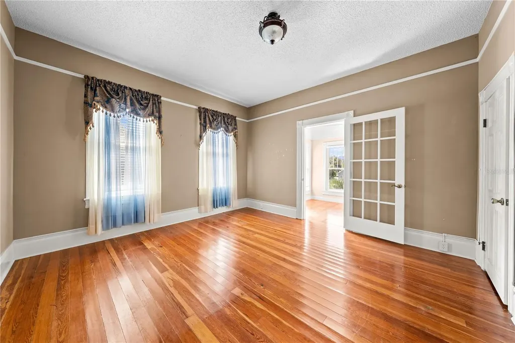 212 S Clyde Avenue Kissimmee FL 34741