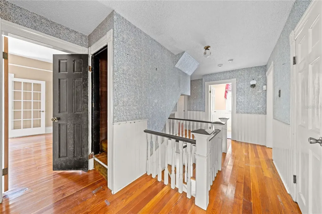 212 S Clyde Avenue Kissimmee FL 34741