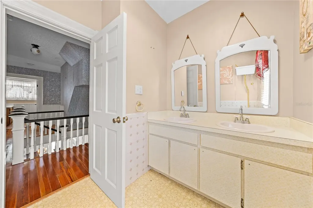 212 S Clyde Avenue Kissimmee FL 34741