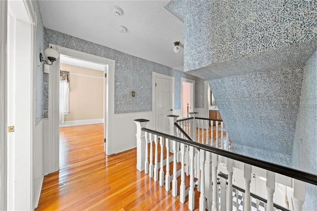 212 S Clyde Avenue Kissimmee FL 34741