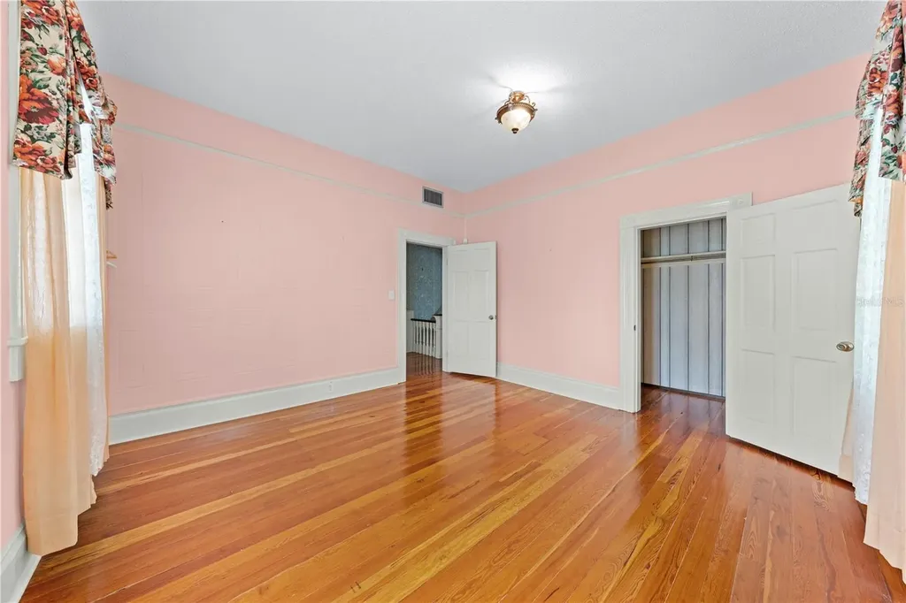 212 S Clyde Avenue Kissimmee FL 34741