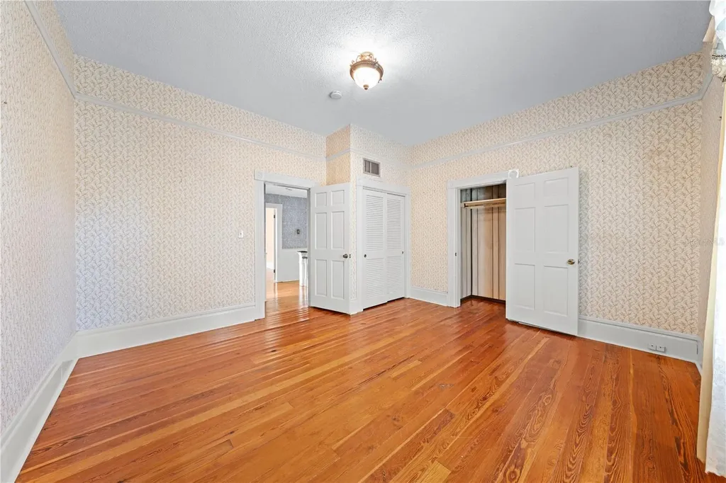 212 S Clyde Avenue Kissimmee FL 34741