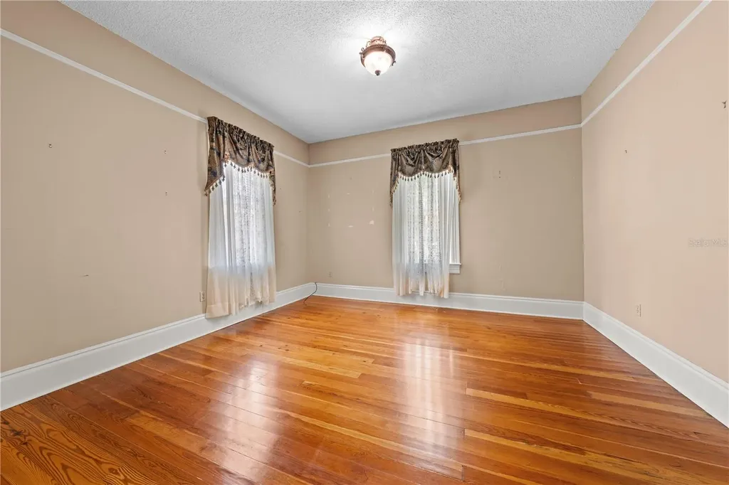 212 S Clyde Avenue Kissimmee FL 34741