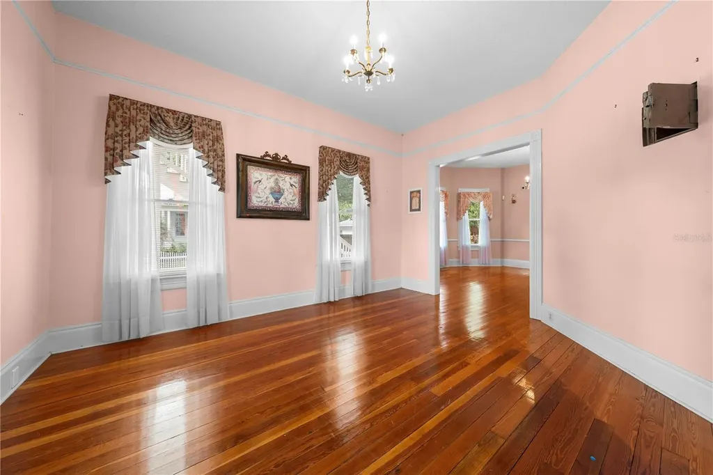 212 S Clyde Avenue Kissimmee FL 34741