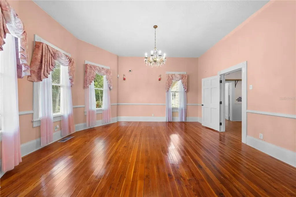 212 S Clyde Avenue Kissimmee FL 34741