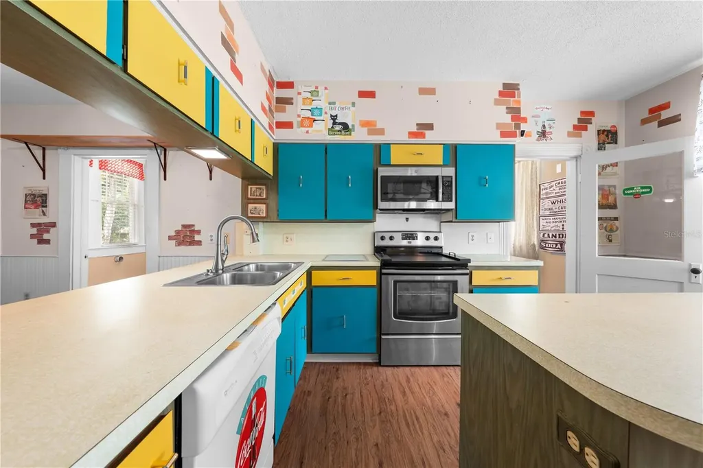 212 S Clyde Avenue Kissimmee FL 34741