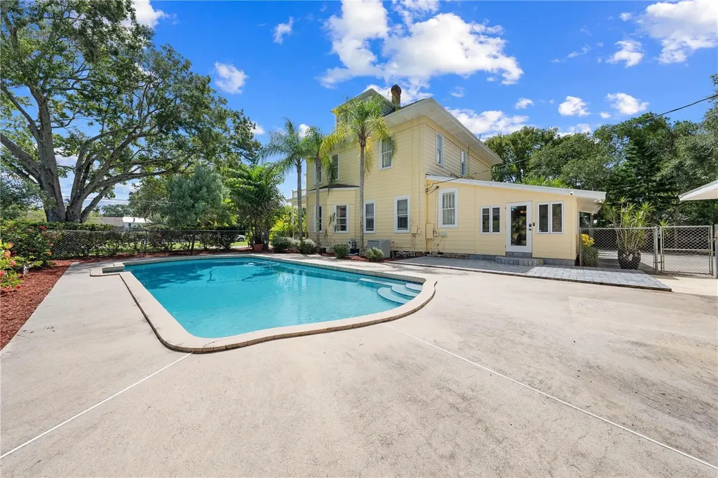 212 S Clyde Avenue Kissimmee FL 34741