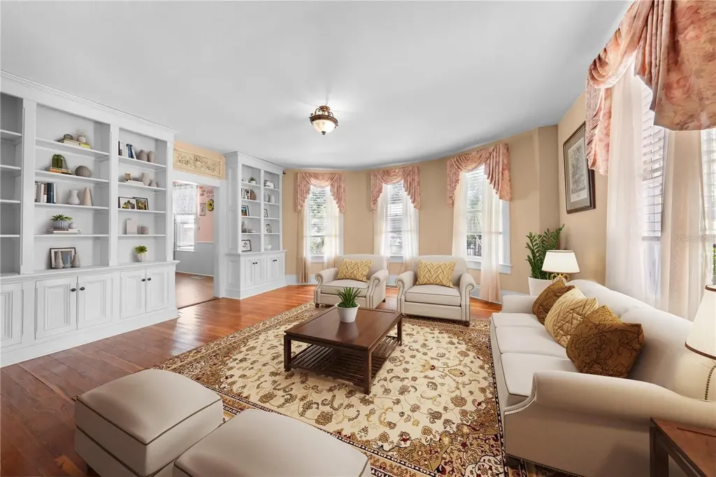 212 S Clyde Avenue Kissimmee FL 34741