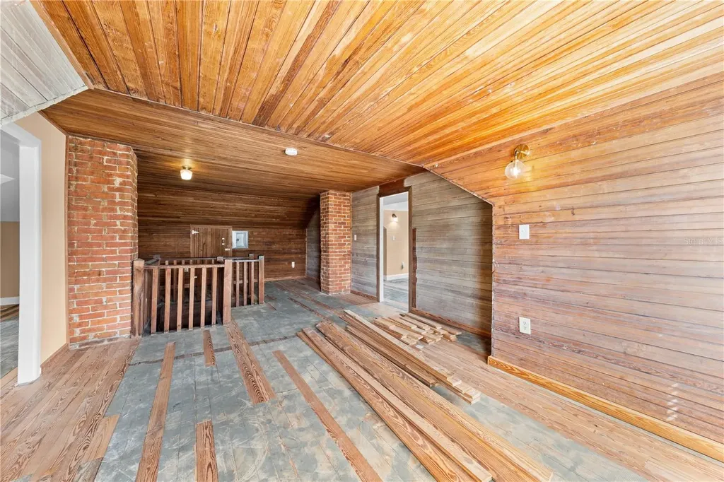 212 S Clyde Avenue Kissimmee FL 34741