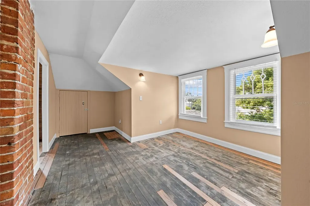 212 S Clyde Avenue Kissimmee FL 34741