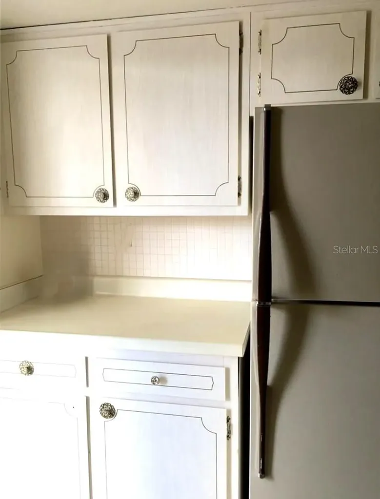 1221 Drew Street Clearwater FL 33755