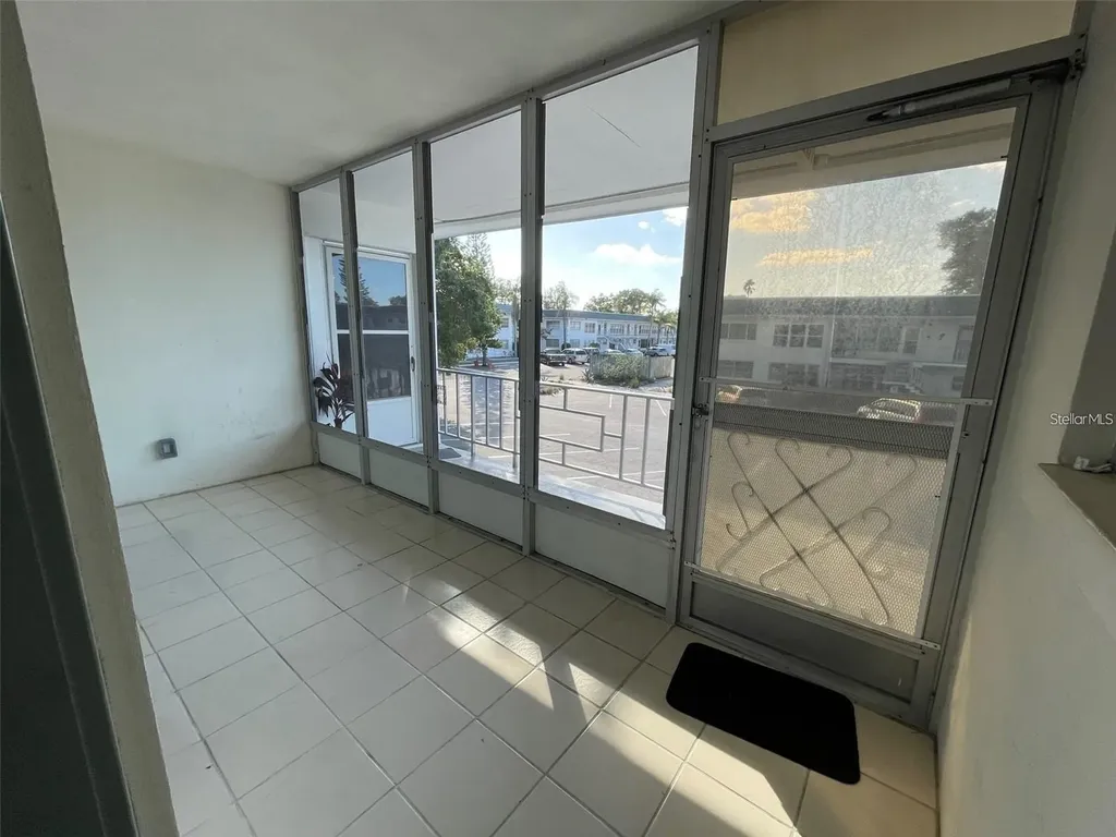 1221 Drew Street Clearwater FL 33755