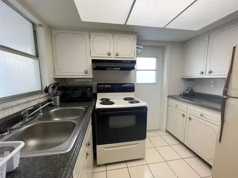 1221 Drew Street Clearwater FL 33755