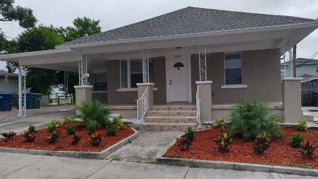 2515 W Braddock Street Tampa FL 33607