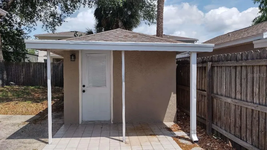 2515 W Braddock Street Tampa FL 33607