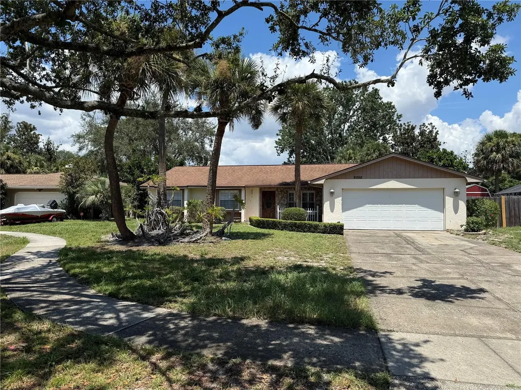 6262 Silver Glen Court Orlando FL 32819